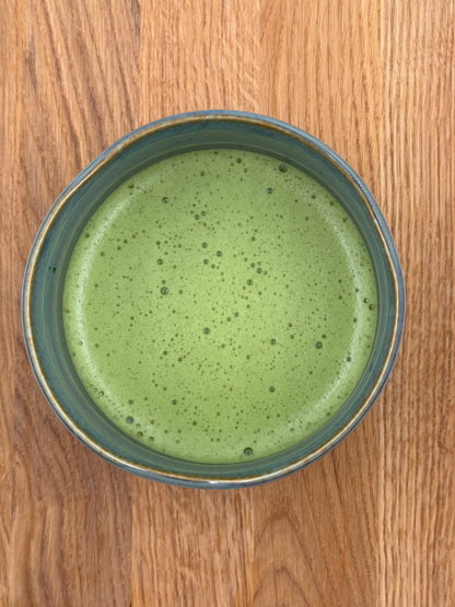 Chama Matcha N°1 aufgeschlagen